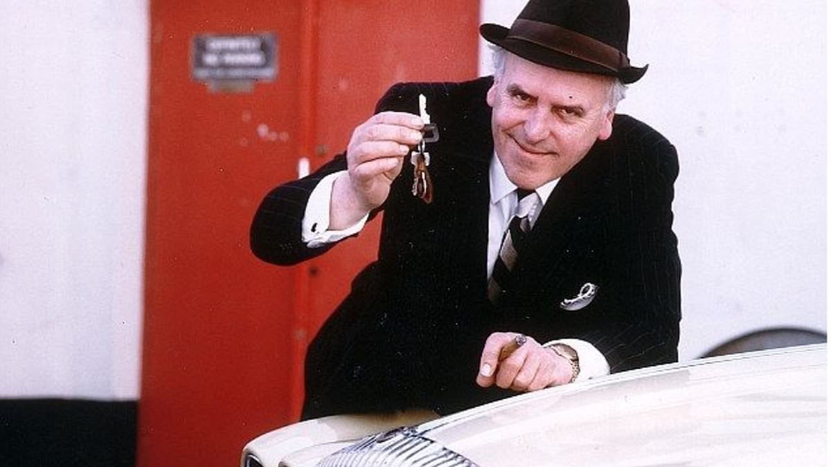 Slippery sales staff biggest turn-off for new car buyers
