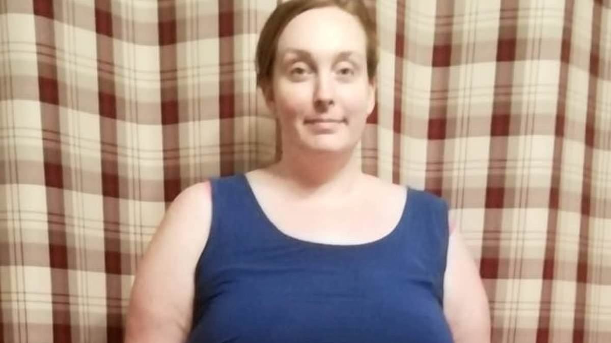 Mother loses 12 stone without fat jabs after being escorted off of Alton Towers ride because she was too heavy