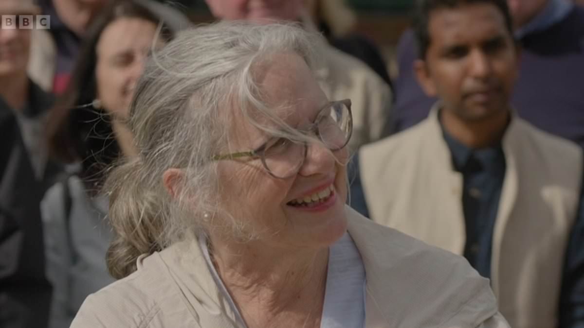 Antiques Roadshow guest left gasping at 'amazing' six-figure valuation of rare object left behind in her home