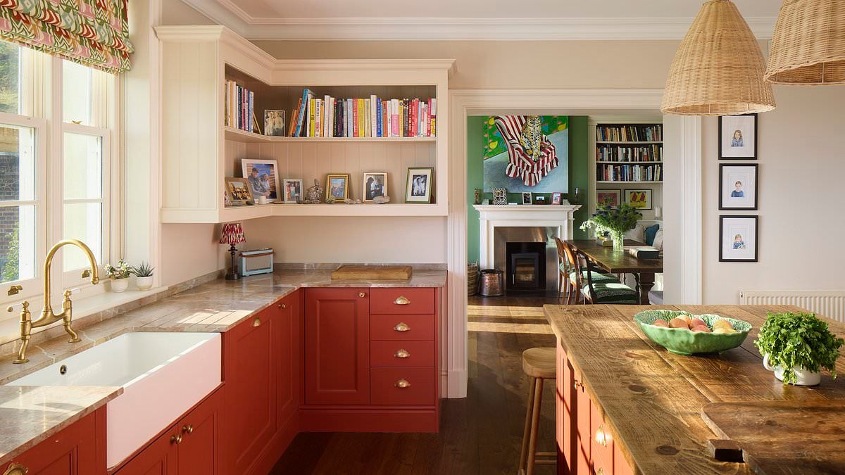 The 7 kitchen colours that will be everywhere in 2026, according to a top interior designer