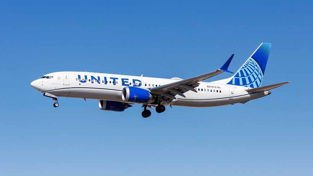 United Airlines flight diverts and passengers escape on emergency slides amid 'bomb threat' after pilots 'hear beeping device'
