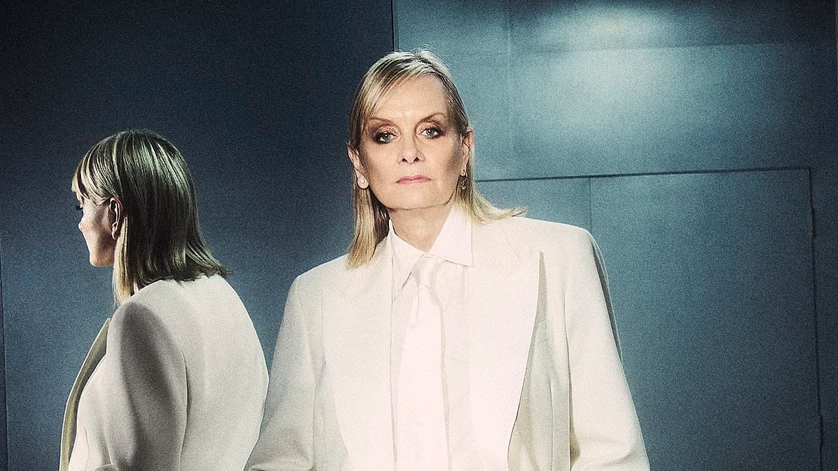 Twiggy, 76, reveals her exercise regime and what she eats in a day as she reflects on 60-year modelling career