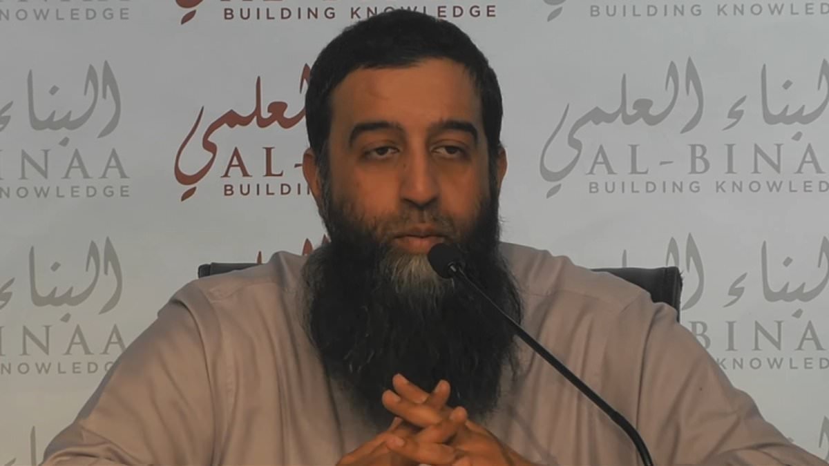 Birmingham mosque consulted on Maccabi Tel Aviv fan ban hosted preacher who said men could physically discipline their wives