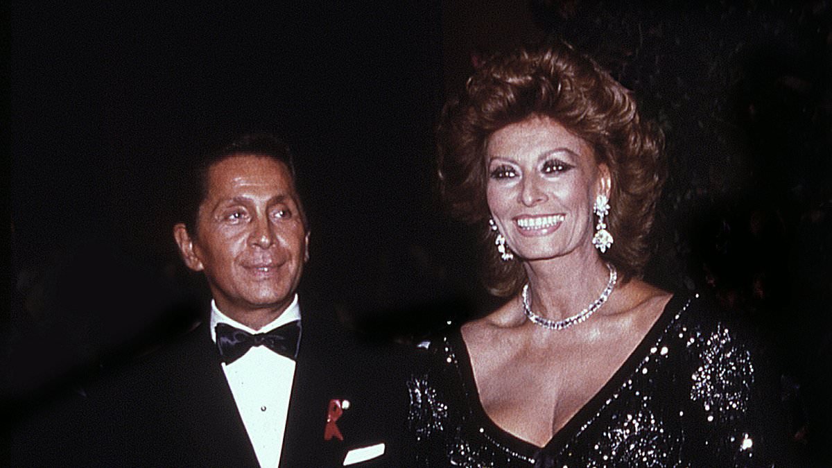 Italian fashion designer Valentino Garavani dies aged 93