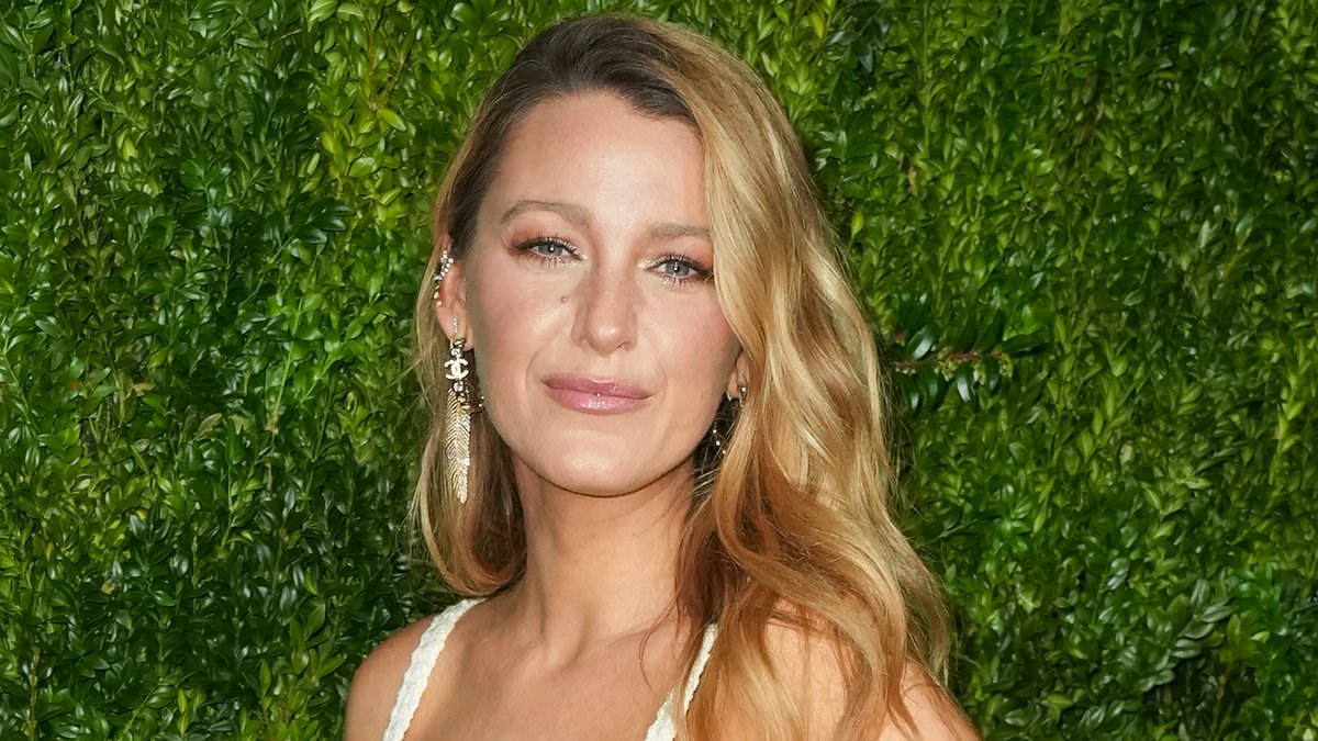 Every mortifying text and private email that the A-listers caught in the It Ends with Us feud didn't want us to see