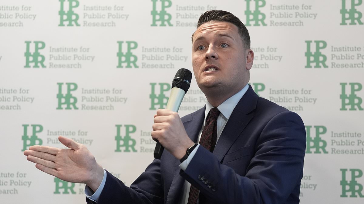 Meeting striking doctors' pay demands would 'break' the country and cost taxpayers £30billon a year as other health unions seek the same deal, Streeting warns