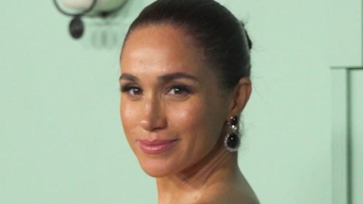 Meghan Markle fans hit back at claims she invited herself to Hollywood fundraising gala after her name wasn't listed among VIPs