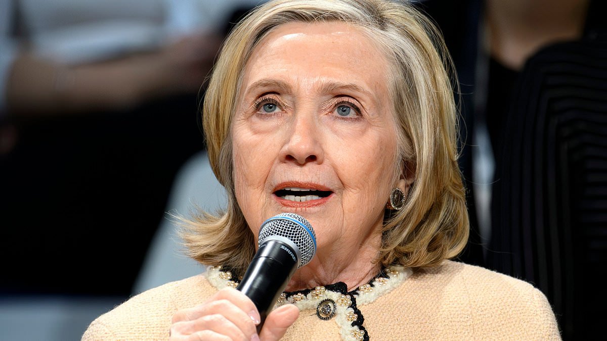 Hillary Clinton stuns conference room as she admits that open borders and migration 'went too far'