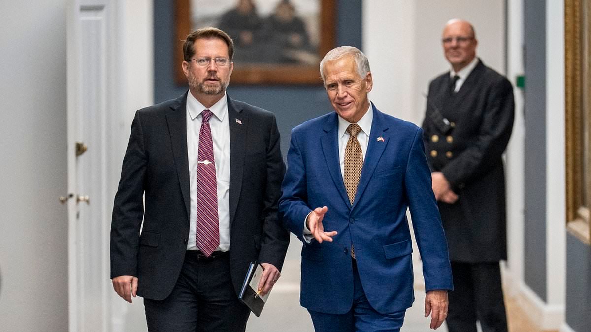 Furious Danes blast 'American Idiot' as lawmakers struggle to tame Trump's tariff threats