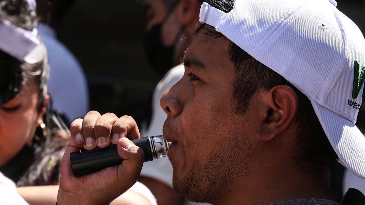 Mexico introduces new ban on vapes with tourists facing jail time and thousands in fines
