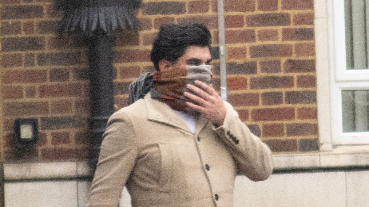 Nurse asked takeaway workers if wrap contained nuts before she suffered a fatal allergic reaction, court hears