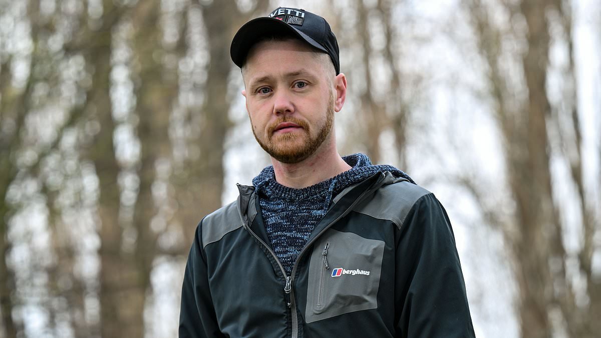 Hero who talked would-be bomber out of blowing up maternity ward speaks out for first time as he prepares to receive Britain's second-highest gallantry medal