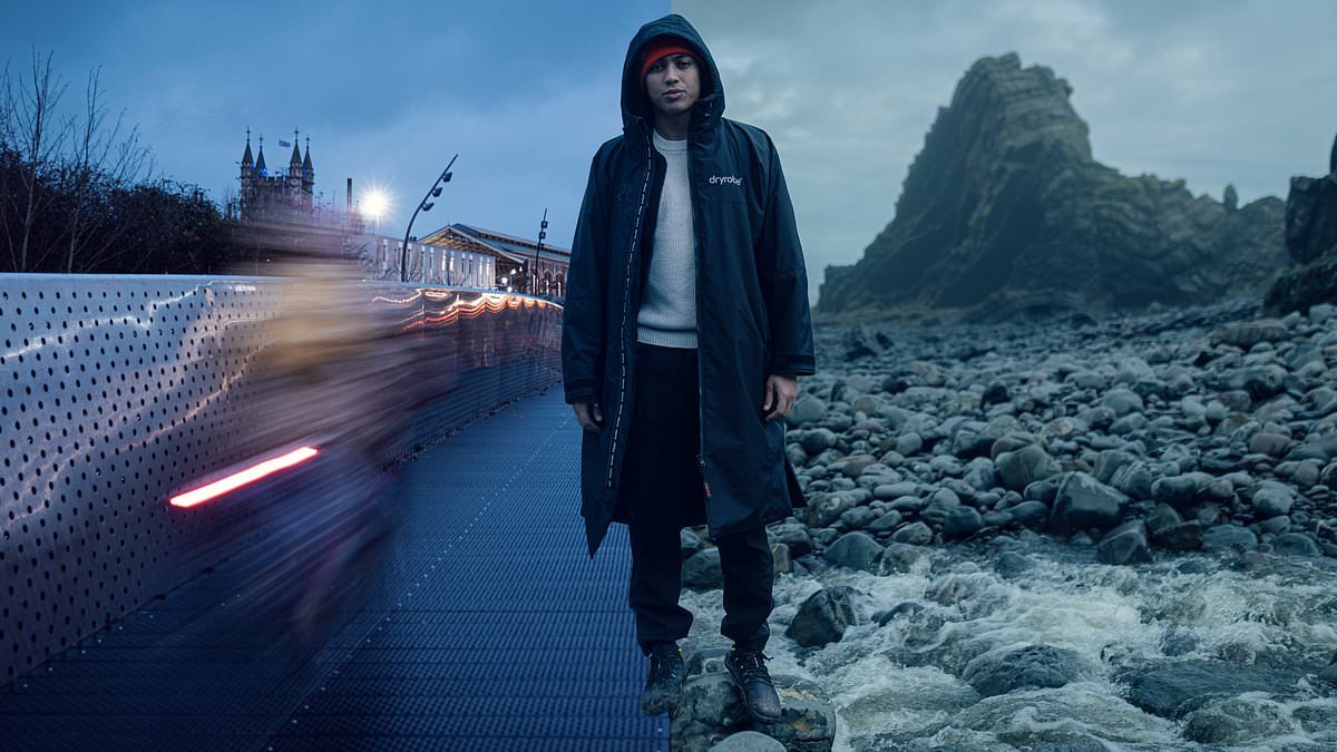 From cold plunges to the Central line: Dryrobe's newest changing robe claims to work from shoreline to city streets - so I put it to the test