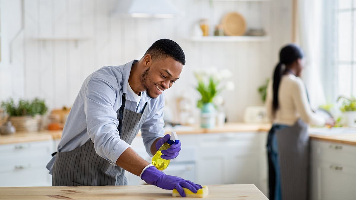 Breathing in common cleaning products may cause more serious health damage than accidentally drinking them