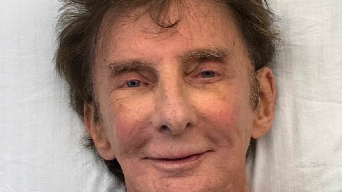 Copacabana singer Barry Manilow, 82, shares update on lung cancer battle with shocking hospital selfie