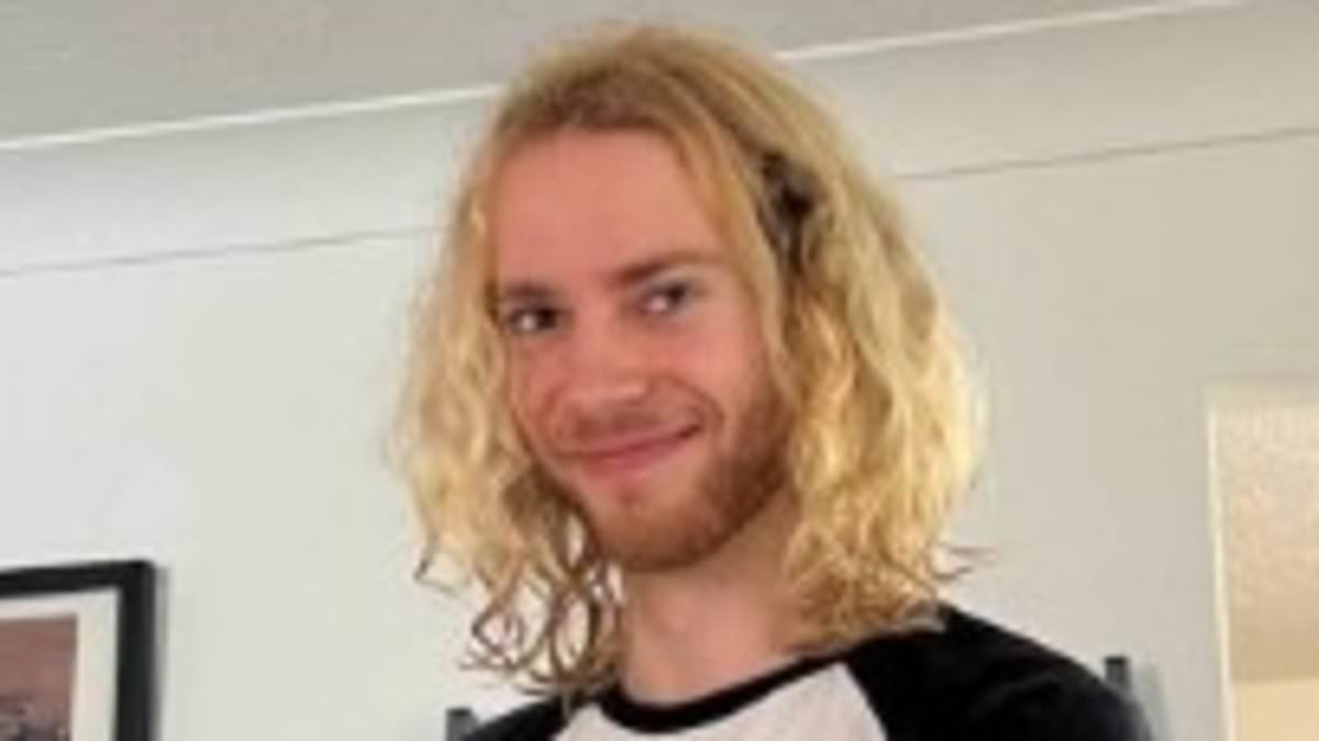 Palestine Action activist who 'fractured police officer's spine with sledgehammer' during break-in at  Israeli-linked weapons factory is cleared of grievous bodily harm