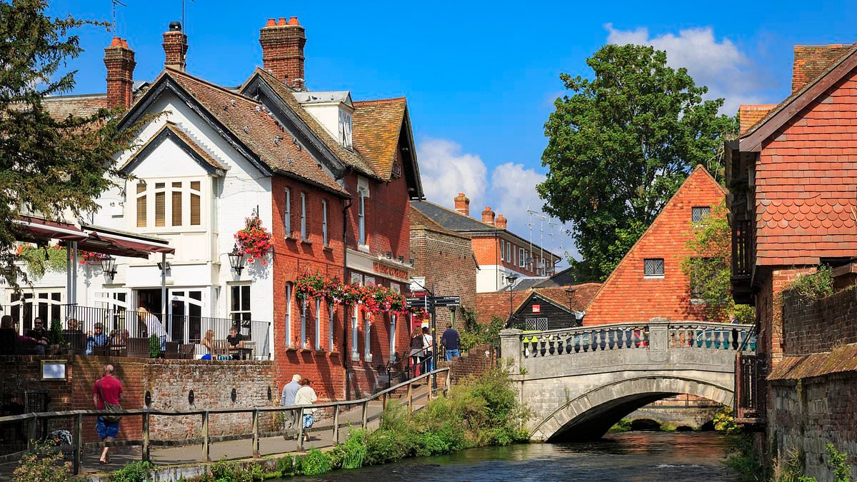 Streets in historic UK city 'too dangerous' to walk through because of beggars lining the paths, families claim