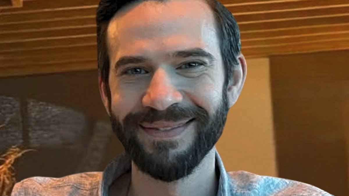 Man who believed Google chatbot was his wife kills himself after she set him a 'suicide countdown clock'
