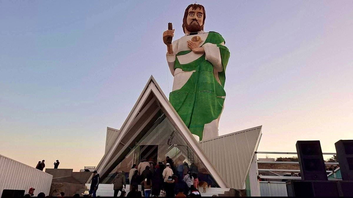 100ft religious statue is mocked for 'looking like something from Minecraft' after its grand unveiling in Mexico