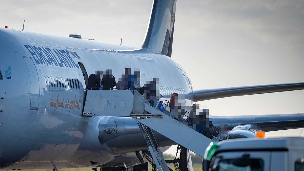 Ministers misled High Court during Afghan super-injunction scandal - giving judge false information and keeping mammoth £7billion public spending secret from taxpayers