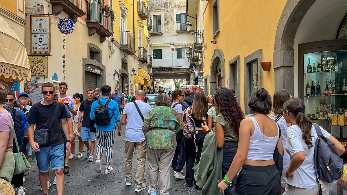 Capri bans loudspeakers and tour guides with umbrellas in fight against mass tourism: 'They look like herds of sheep'