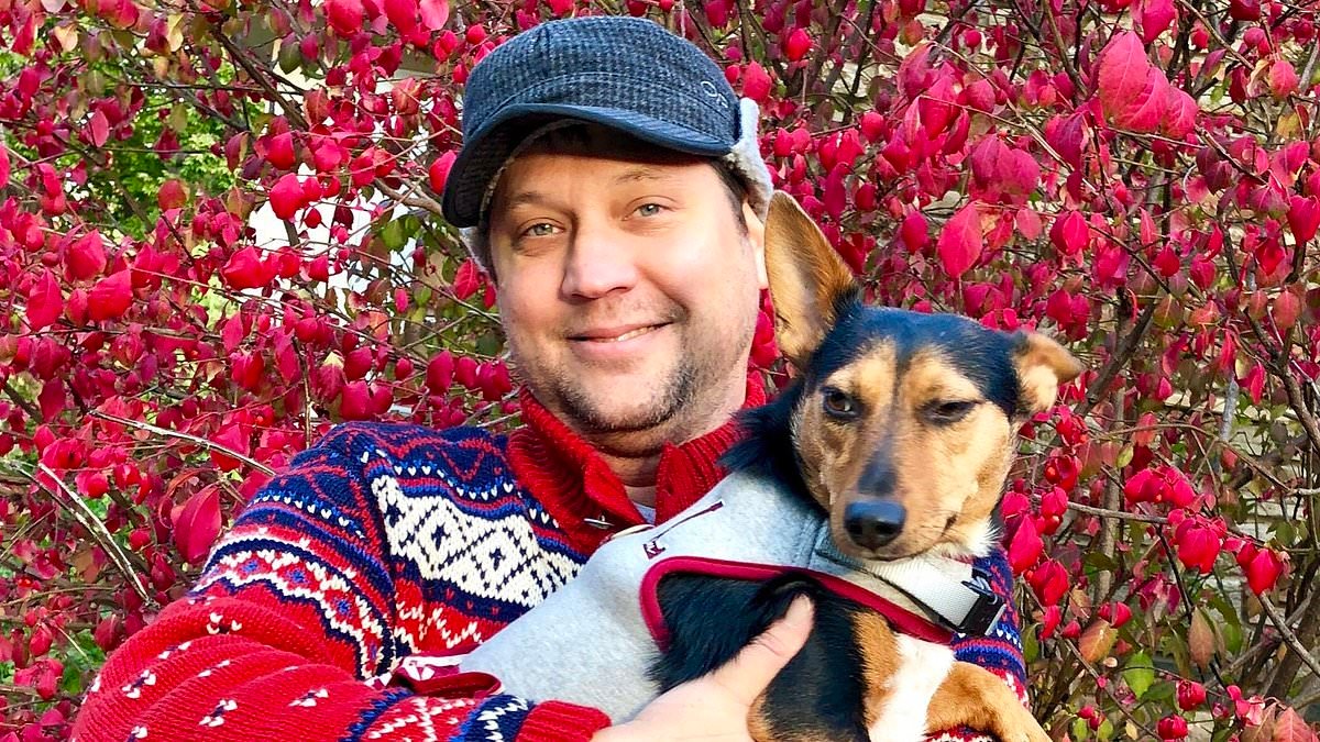 Chilling text sent by Minneapolis man to neighbor days before he squirted Ilhan Omar with liquid at meeting