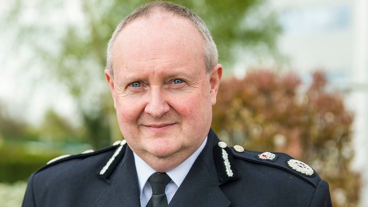 'It's not his job to be offended': Legal expert challenges Cheshire Police chief's 'striking' decision to accuse MP David Davis of misleading parliament over Lucy Letby conviction comments