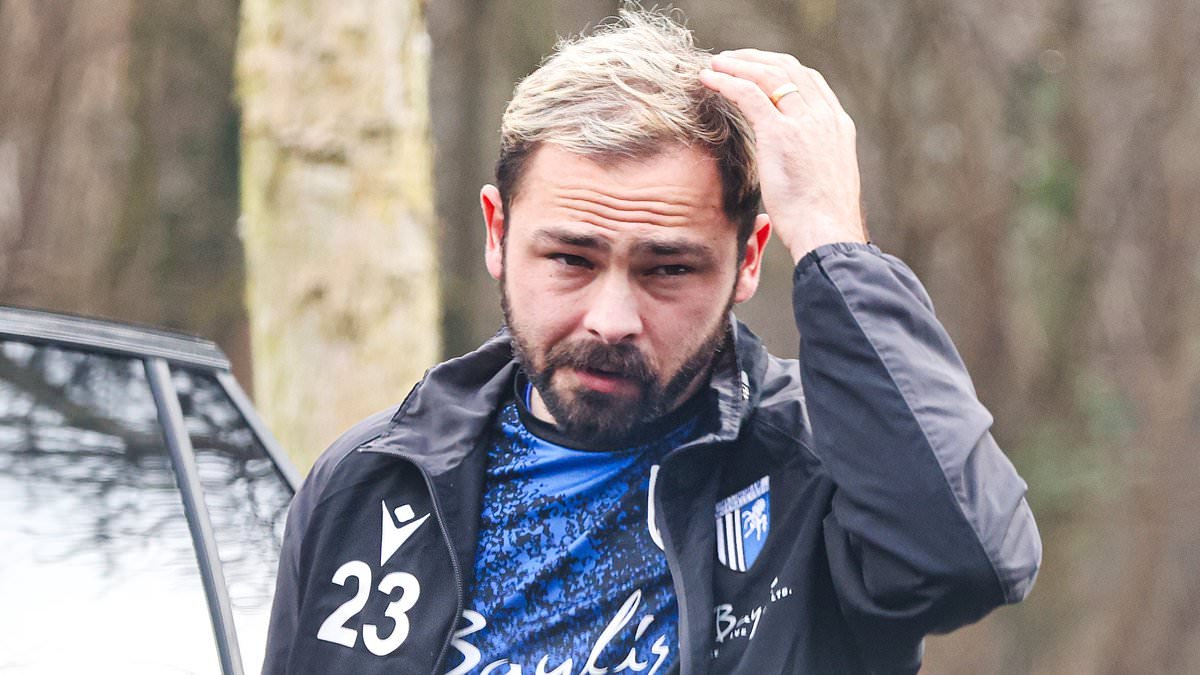 Bradley Dack continues to wear his wedding ring in first sighting since he split from wife Olivia Attwood as he returns to training for Gillingham FC amid their 'divorce'