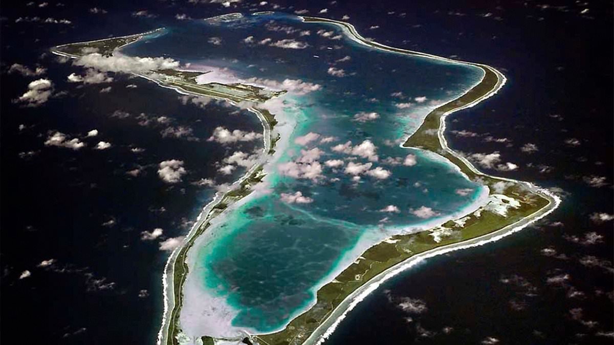 Pressure grows on Starmer to ditch 'terrible' plan to hand Chagos Islands to Mauritius as Labour MPs say it should be axed