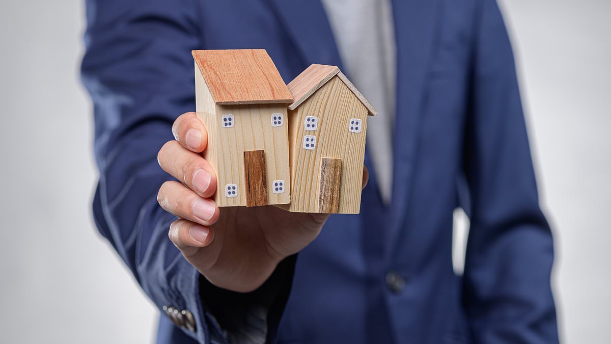 We have two homes but our estate is worth under £1M, can we pass it all on inheritance tax free?