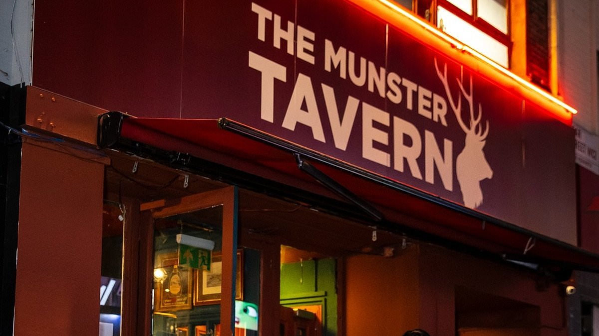 Israeli clubbers 'were told to say 'Free Palestine' before DJ would play music' at West End bar