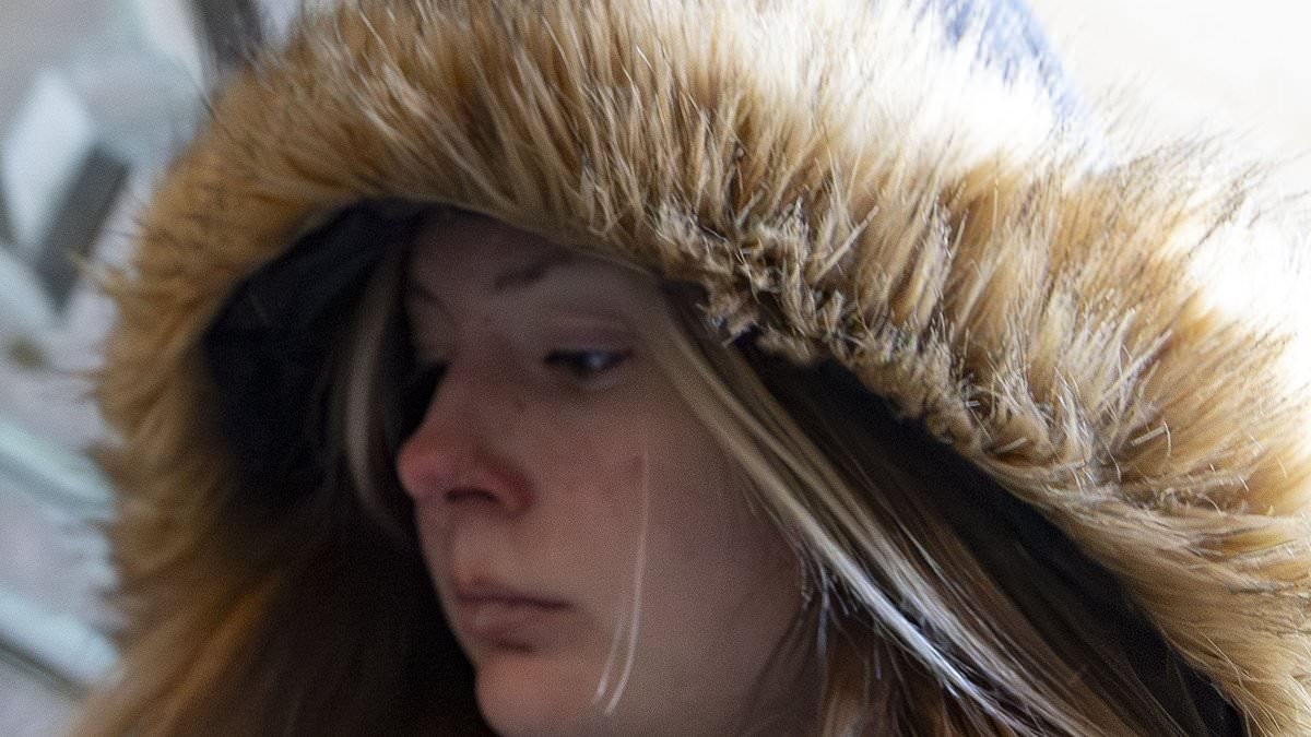 Female driver, 21, who drove around bend at 85mph is jailed for killing three friends after car ploughed into tree