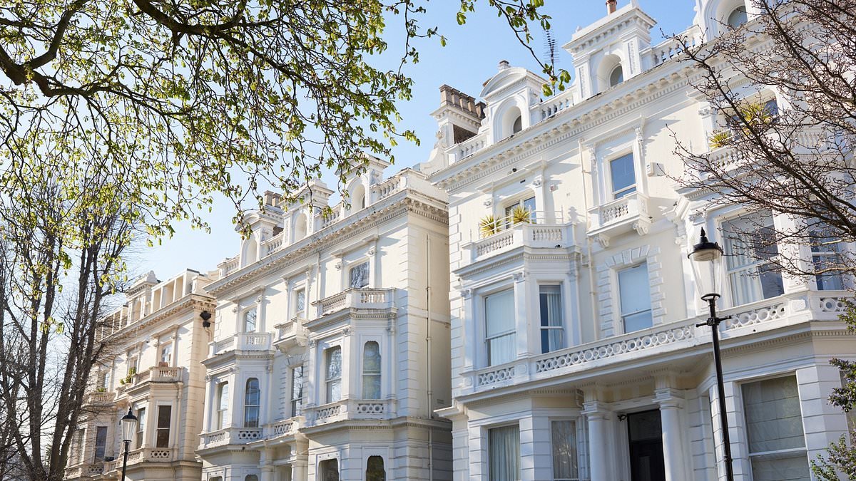 US billionaire 'Donald Dashers' flee Trump's America to snap up luxury mansions in London - as capital's top ten most expensive house sales of last year are revealed