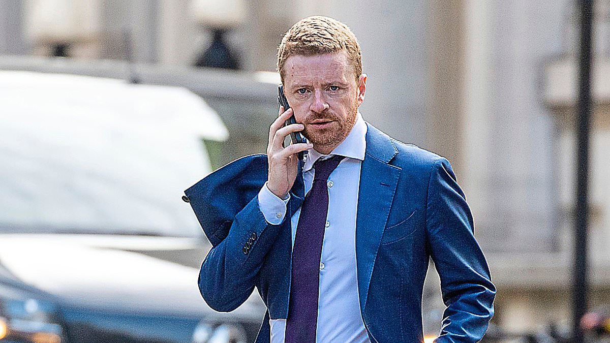 Met Police trawling through CCTV on the street where Morgan McSweeney's mobile phone was stolen to 'establish the facts'