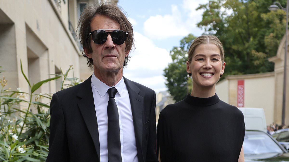 Meet Mr Rosamund Pike: The VERY upper class, twice-divorced eccentric ex-heroin addict 20 years her senior who almost nobody knew existed until she name-checked him at the Oliviers