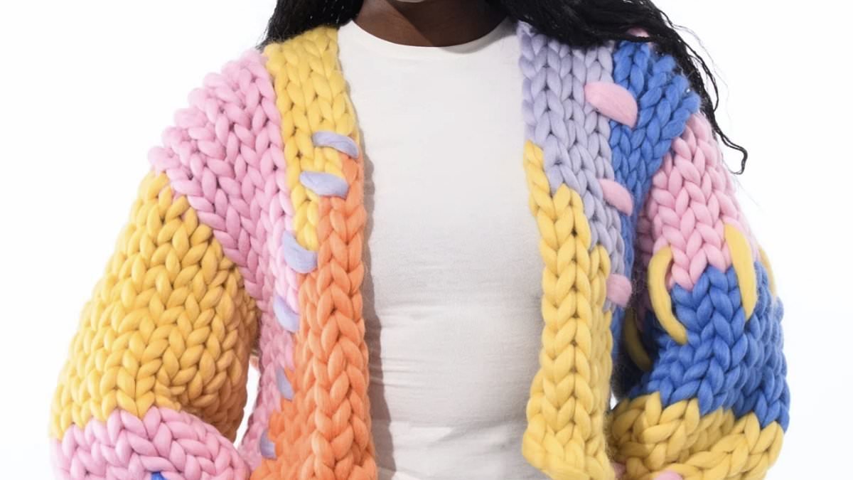 Claudia Winkleman isn't the only Traitors fashion icon - style-lovers have their eye on one contestant after she sported a fun winter must-have