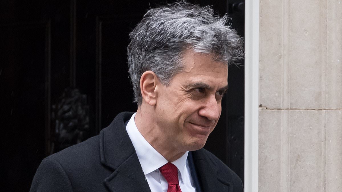 Ed Miliband aides 'demand energy companies credit Labour for £150 cut to bills'… even though costs are set to RISE