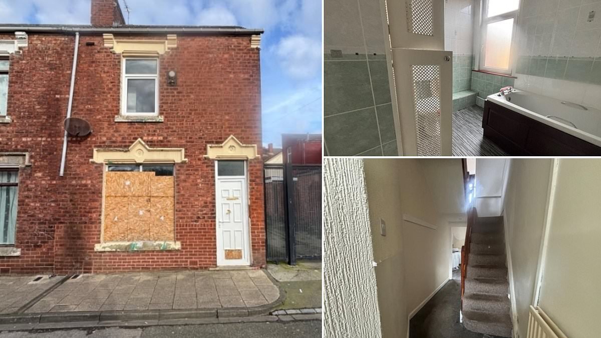 This two-bed house in Hartlepool is heading to auction with a £25,000 guide price