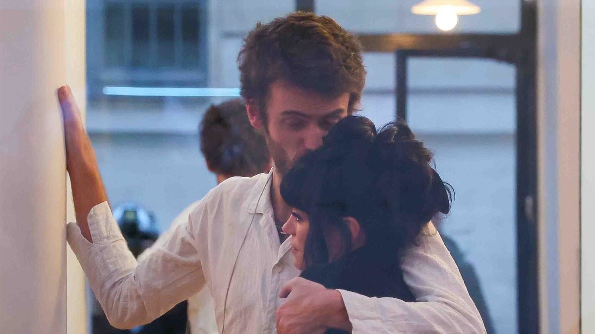 Lily Allen and Jonah Freud pack on the PDA as they go shopping with Austin Butler in Paris