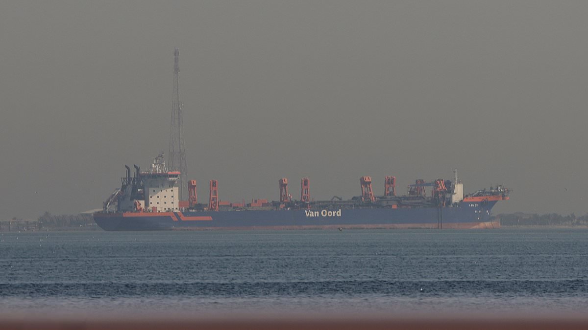 Energy bills could soar by over £500 amid threats to blow up tankers in vital Middle Eastern shipping channel