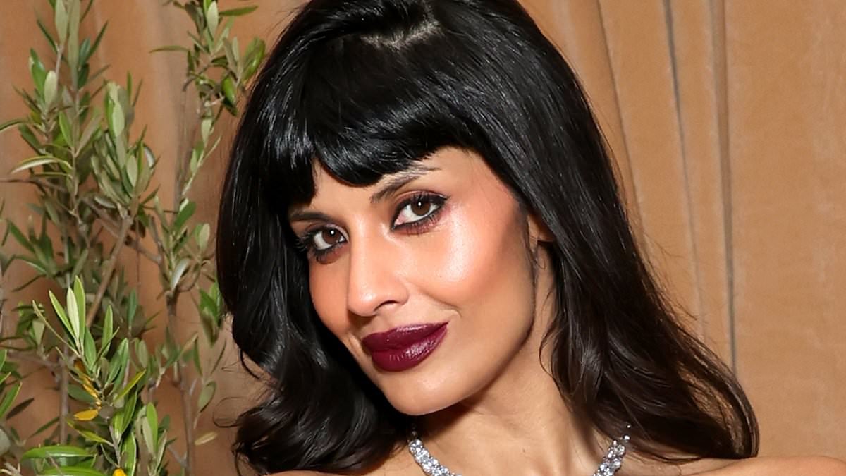 Jameela Jamil brands Blake Lively a 'suicide bomber' and 'villain' in explosive unsealed messages as the actress' court battle with Justin Baldoni rumbles on