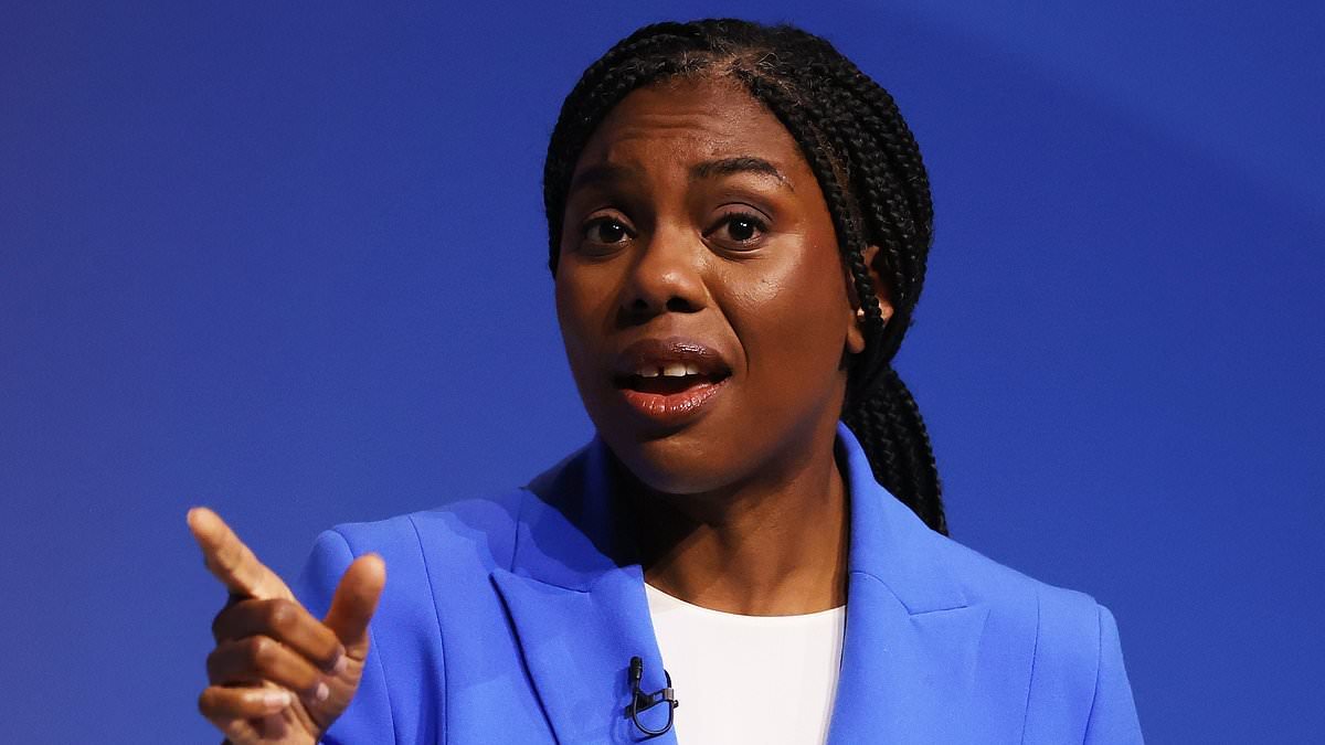 Kemi says Tories would ban doctors' strikes after Streeting accuses medics of trying to 'fleece' the public with £30bn pay demand