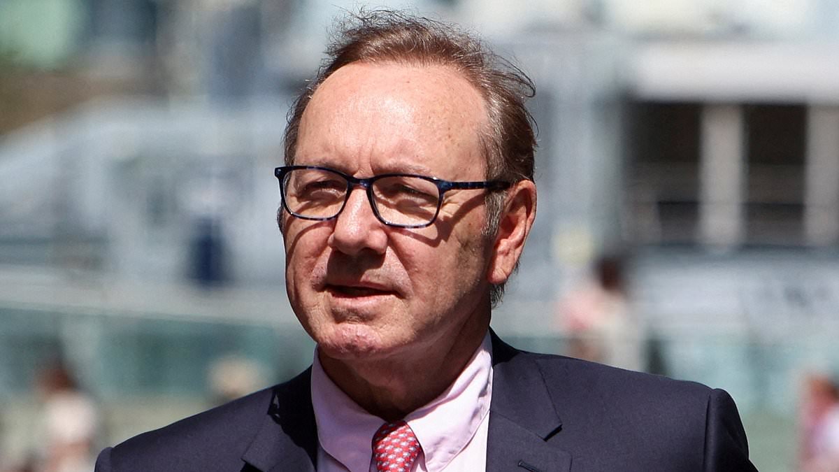 Kevin Spacey avoids court after reaching settlement with three British men who accused him of sexual assault between 2000 and 2015