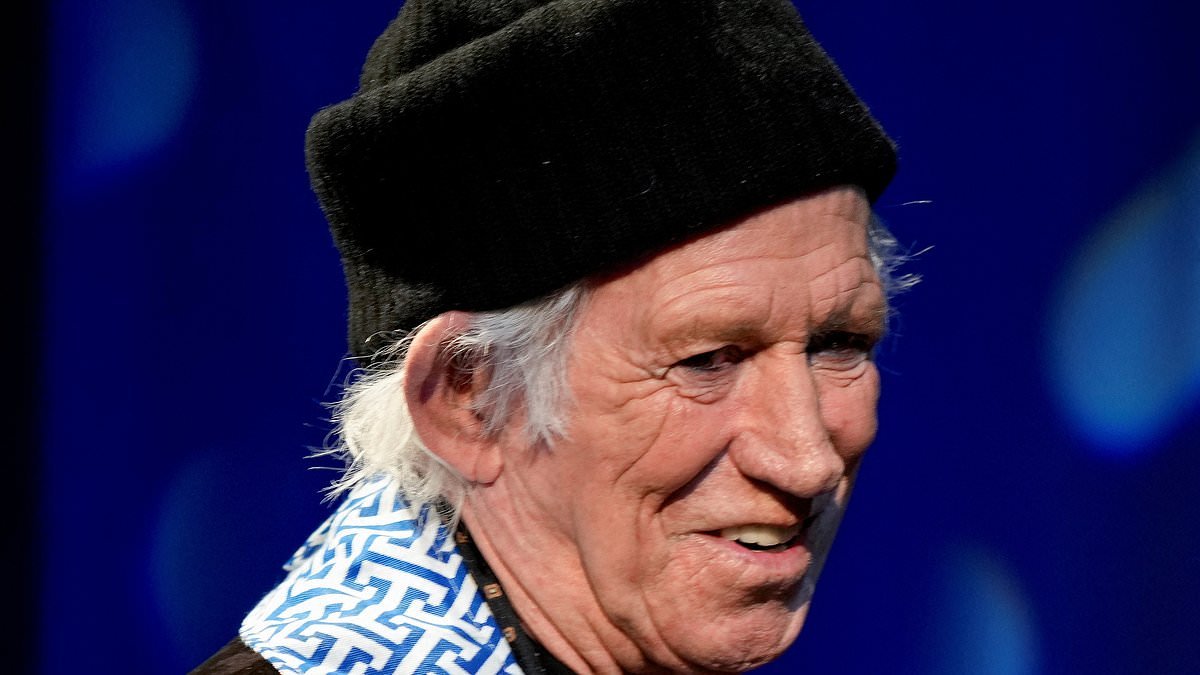 Rolling Stones legend Keith Richards, 82, to become a great-grandfather as his model granddaughter Ella reveals she is pregnant with her first child