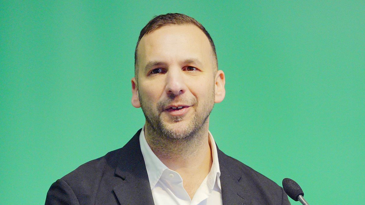 Zack Polanski is branded 'authoritarian' after calling for right-wingers to be shut out of society