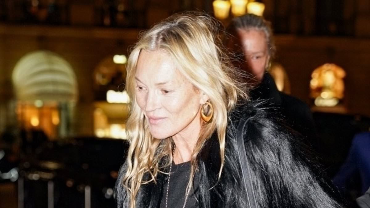 Make-up free Kate Moss and Kate Hudson put on very stylish displays as the A-listers arrive for Paris' Haute Couture Fashion Week