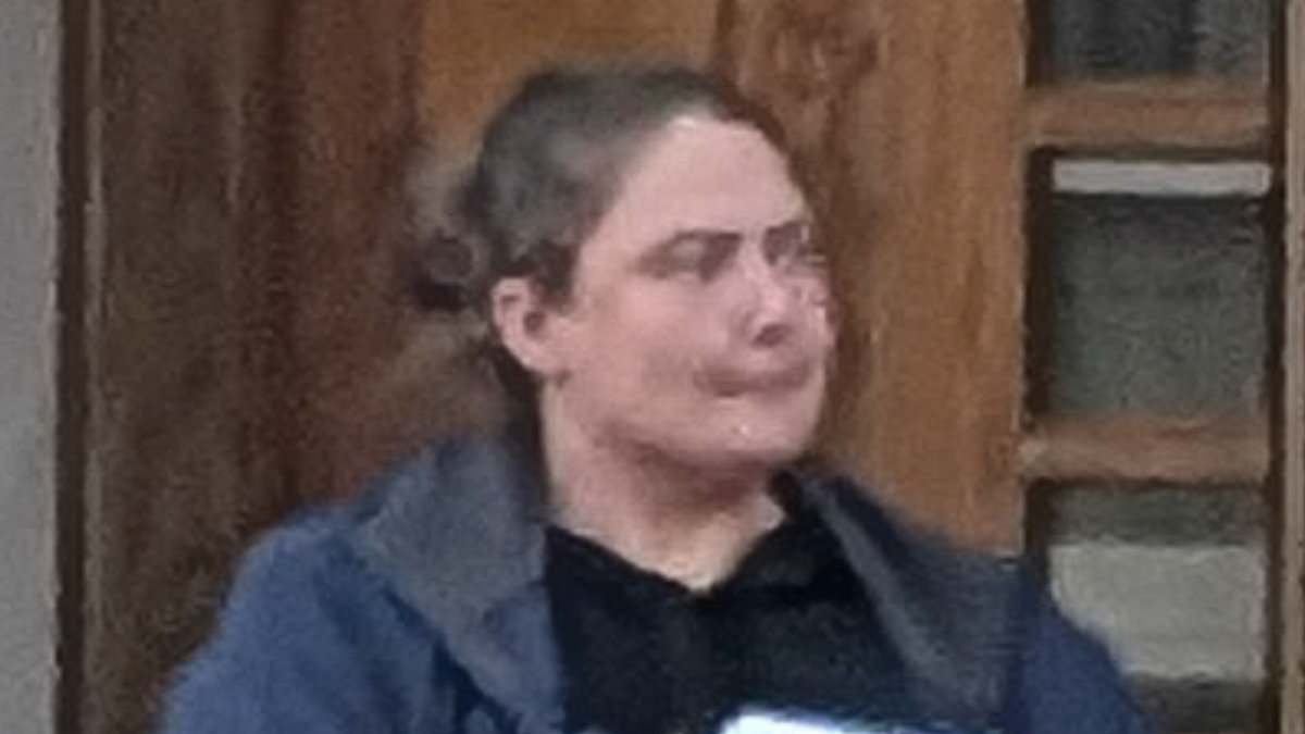 Conwoman pretended she had a husband who was critically ill to con her neighbours out of money
