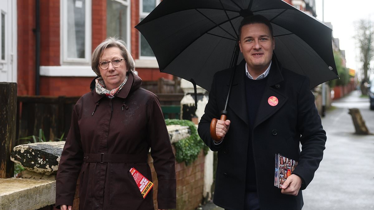 More than a dozen ministers including Wes Streeting drafted in to knock doors in the pouring rain as Labour fights to cling on in knife-edge Gorton and Denton by-election