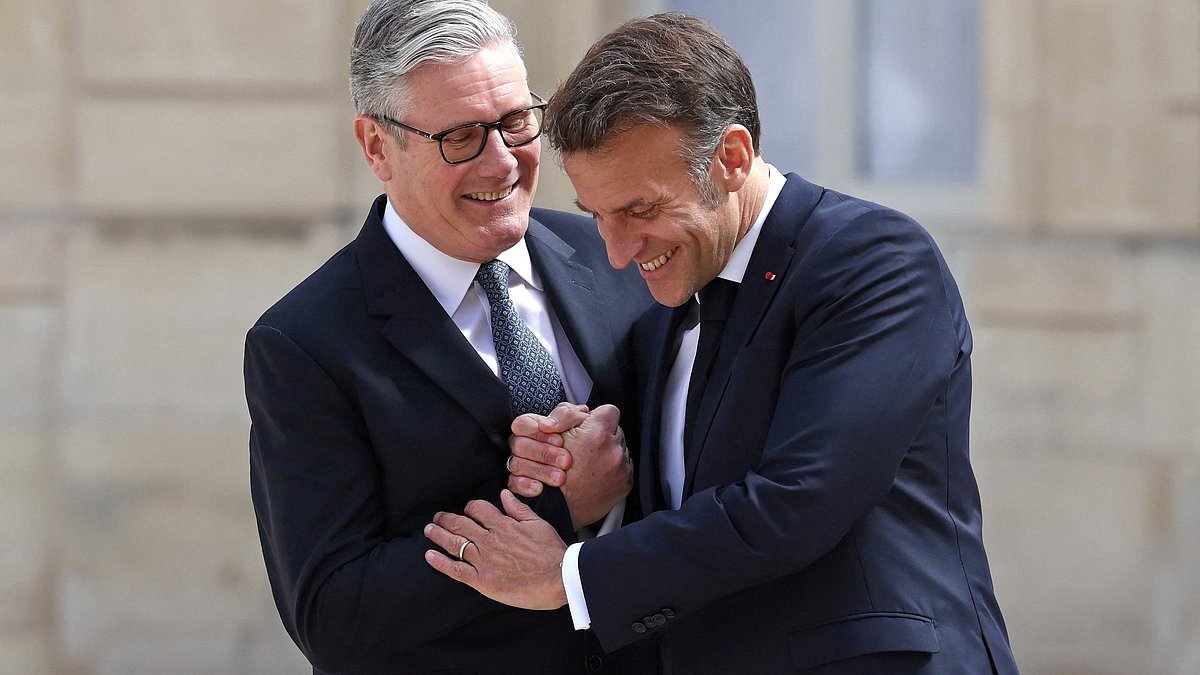 Crisis, what crisis? Starmer all smiles with France's Macron as he arrives in Paris for Hormuz talks amid Mandelson fallout