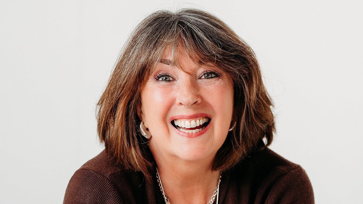 Forget fat jabs - I cut out one everyday food and went from a size 18 to a perfect size 10 in three months. I know you're mindlessly eating it too, this is how you can do the same as me